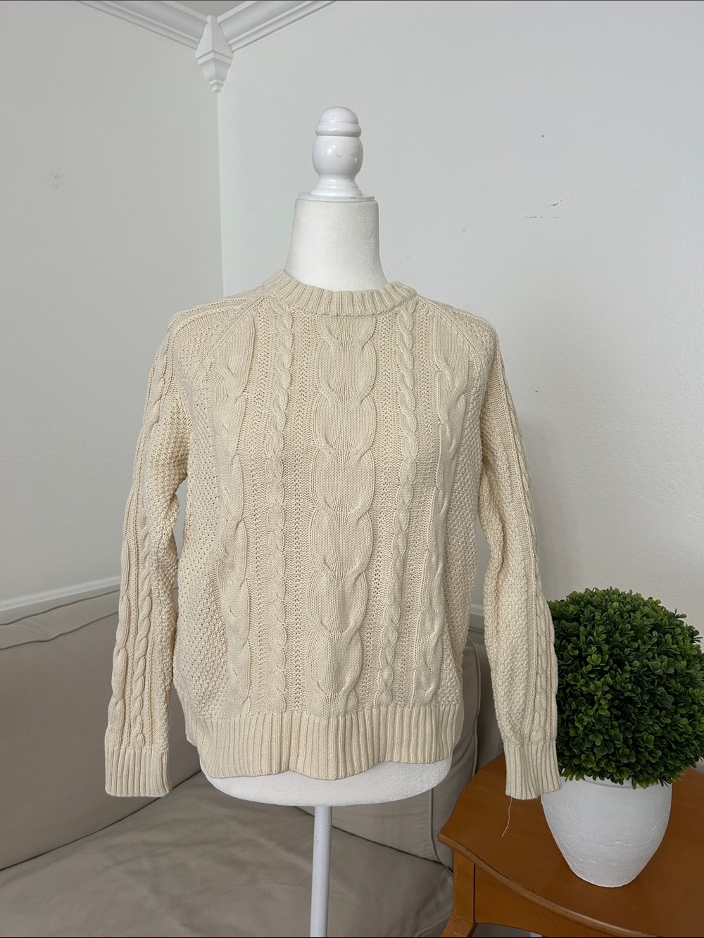 GAP Cable-knit sweater